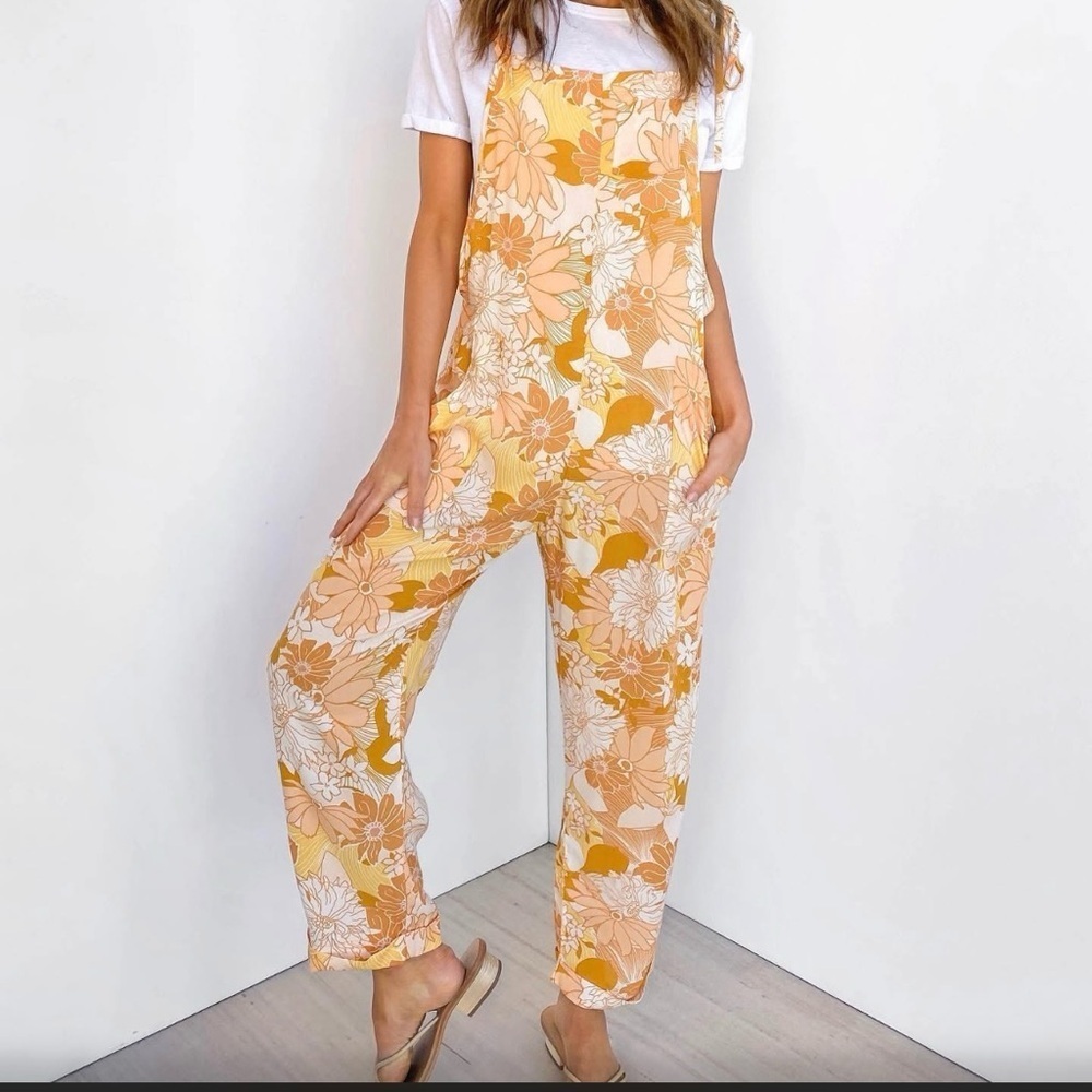Petal & Pup Jumpsuit Size Small Yellow Orange Daisy Floral Tie Straps Boho